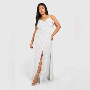 Boohoo | PLUS RUFFLE BUTTON FRONT MAXI DRESS